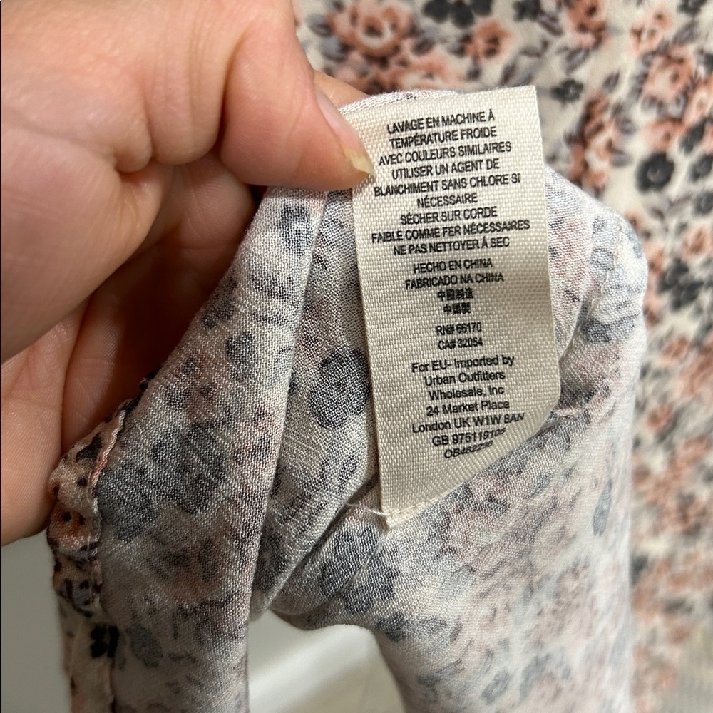 Free People XS Floral Print Button Up Swing Top Blouse Boho Print Women's Top - Picture 9 of 9